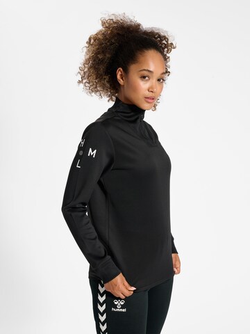Hummel Sportsweatshirt 'Court' in Schwarz: Vorderseite