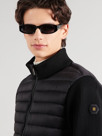 No Excess Välikausitakki värissä musta