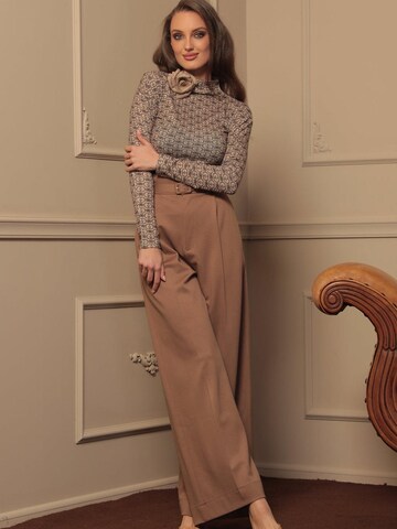 JIORO Blouse 'DARK BROWN LOGO' in Bruin