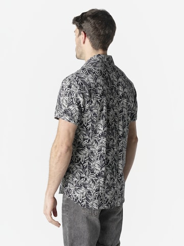 KOROSHI - Ajuste regular Camisa en negro