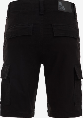 WE Fashion Regular Trousers in Black