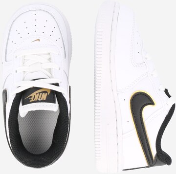 Nike Sportswear Tenisky 'Force 1' – bílá