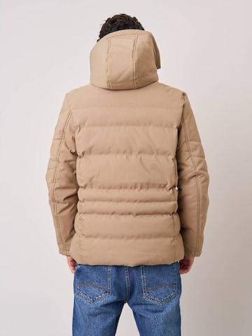 Deeluxe Winterjas in Beige