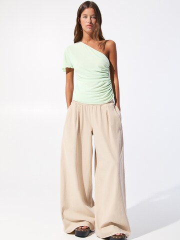 Pull&Bear Shirt in Green