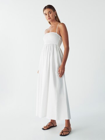 Robe d’été 'Acamar' Willa en blanc : devant