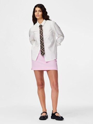 PIECES Rock 'PCBellis' in Pink