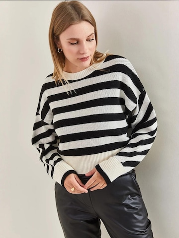 Pull-over oversize Bianco Lucci en blanc : devant