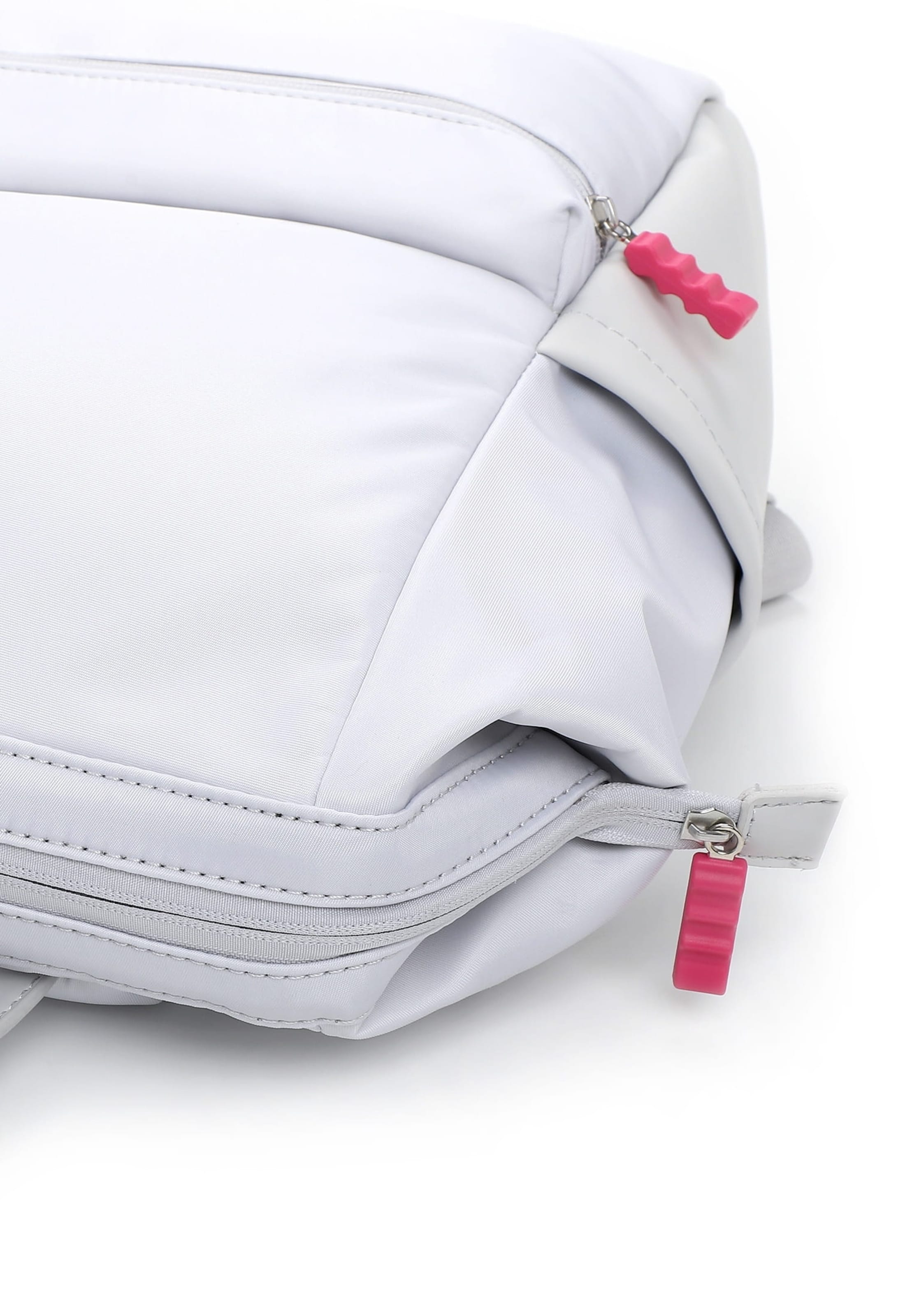 Tamaris Rucksack ' TAS Kora ' in Grau