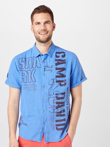 CAMP DAVID - Ajuste regular Camisa en azul: frente