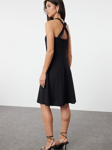 Trendyol Kleid in Schwarz