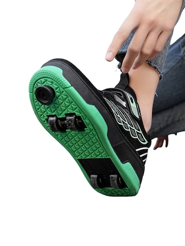 HUSKSWARE Inline and Roller Skates in Black