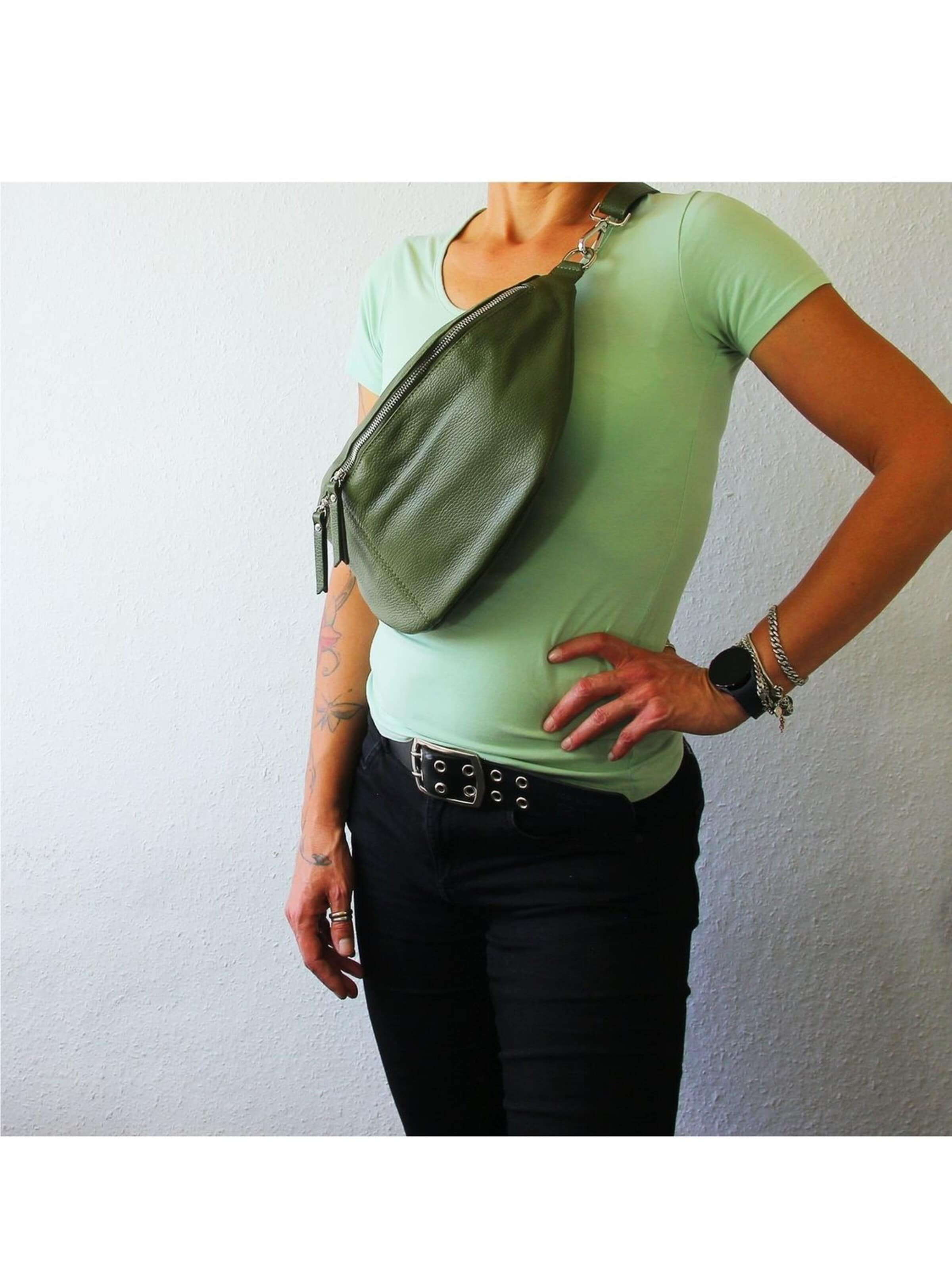 Florence Belt bag in Green