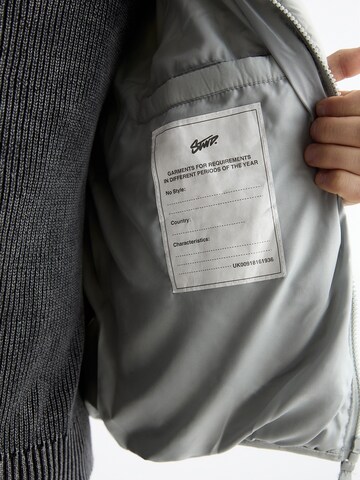 Pull&Bear Tussenjas in Grijs