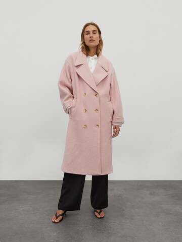 EDITED Between-Seasons Coat 'Bieke' in Pink