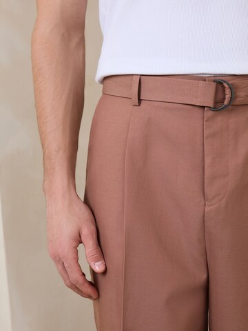 Next Loose fit Trousers with creases in Brown