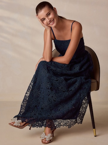 Next Aftonklänning i blå