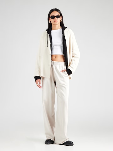Maglietta di Karo Kauer in bianco