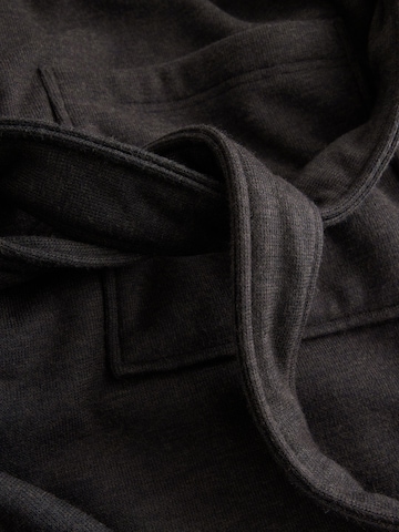 Next - Albornoz largo en gris