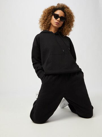 WEEKDAY Sweatshirt 'Alisa' in Zwart