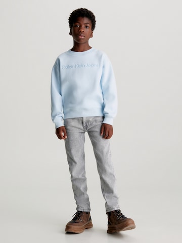 Bluză de molton de la Calvin Klein Jeans pe albastru