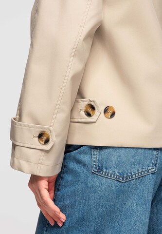 Ombre Between-seasons coat 'OW-COLC-0118' in Beige