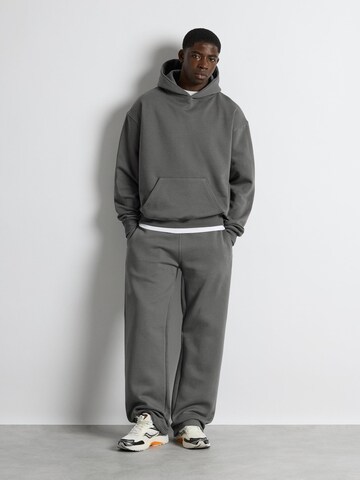 Burocs Wide leg Workout Pants in Grey: front