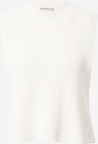 DRYKORN Sweater 'Berula' in White: front