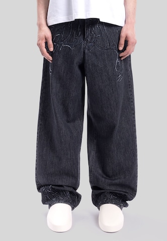 FAVELA Baggy Jeans 'Aves Mirror' in Black: front