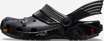 Saboţi 'Batmobile' de la Crocs pe negru: față