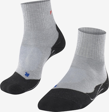 FALKE Sportsocken 'TK2 Explore Cool Short' in Grau: Vorderseite