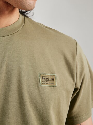 Petrol Industries - Camiseta 'Reefside' en verde