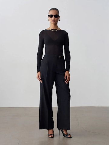 Wide leg Pantaloni di Dilvin in nero