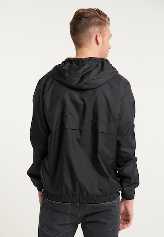 MO Between-Season Jacket in Black