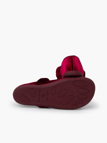 Ballerina di Pisamonas in rosso