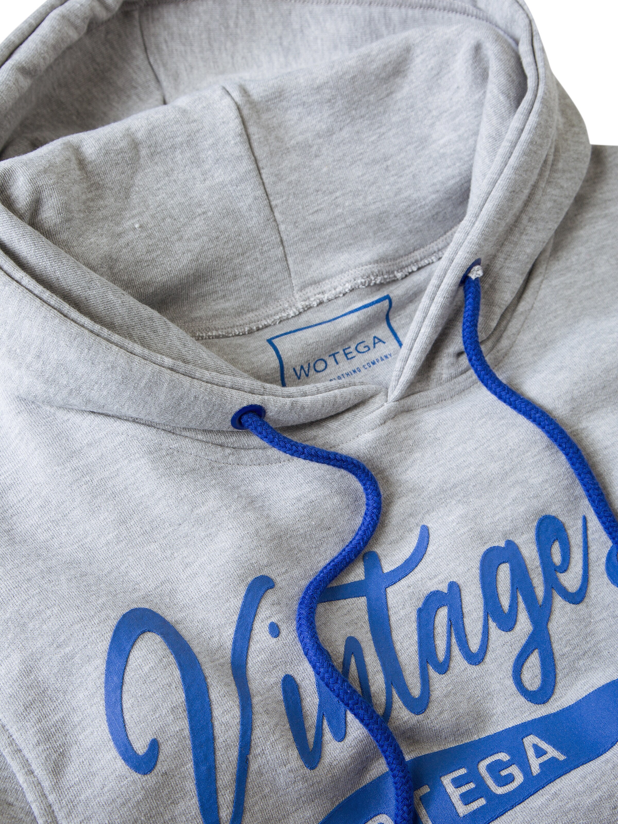 WOTEGA Sweatshirt 'WT Star' in Grau