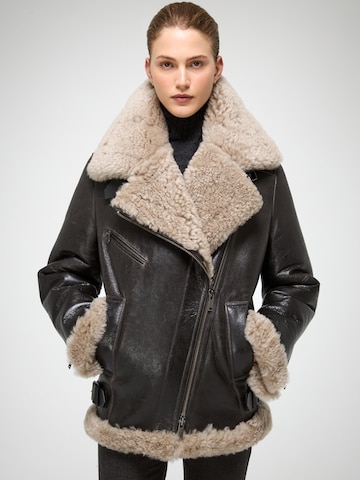 V S P Wintermantel 'Antonella' in Grau