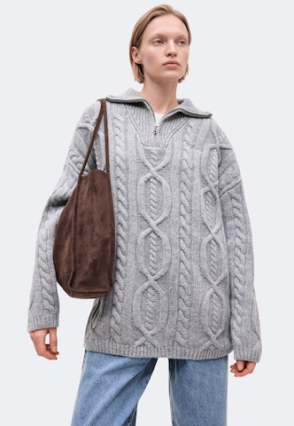 Karo Kauer Pullover in Grau