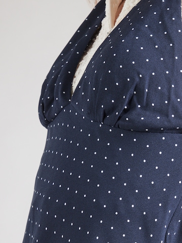 HOLLISTER Kleid in Blau