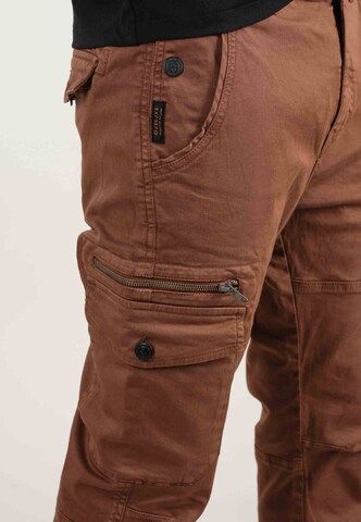 Deeluxe Tapered Cargobroek 'Danakil' in Bruin
