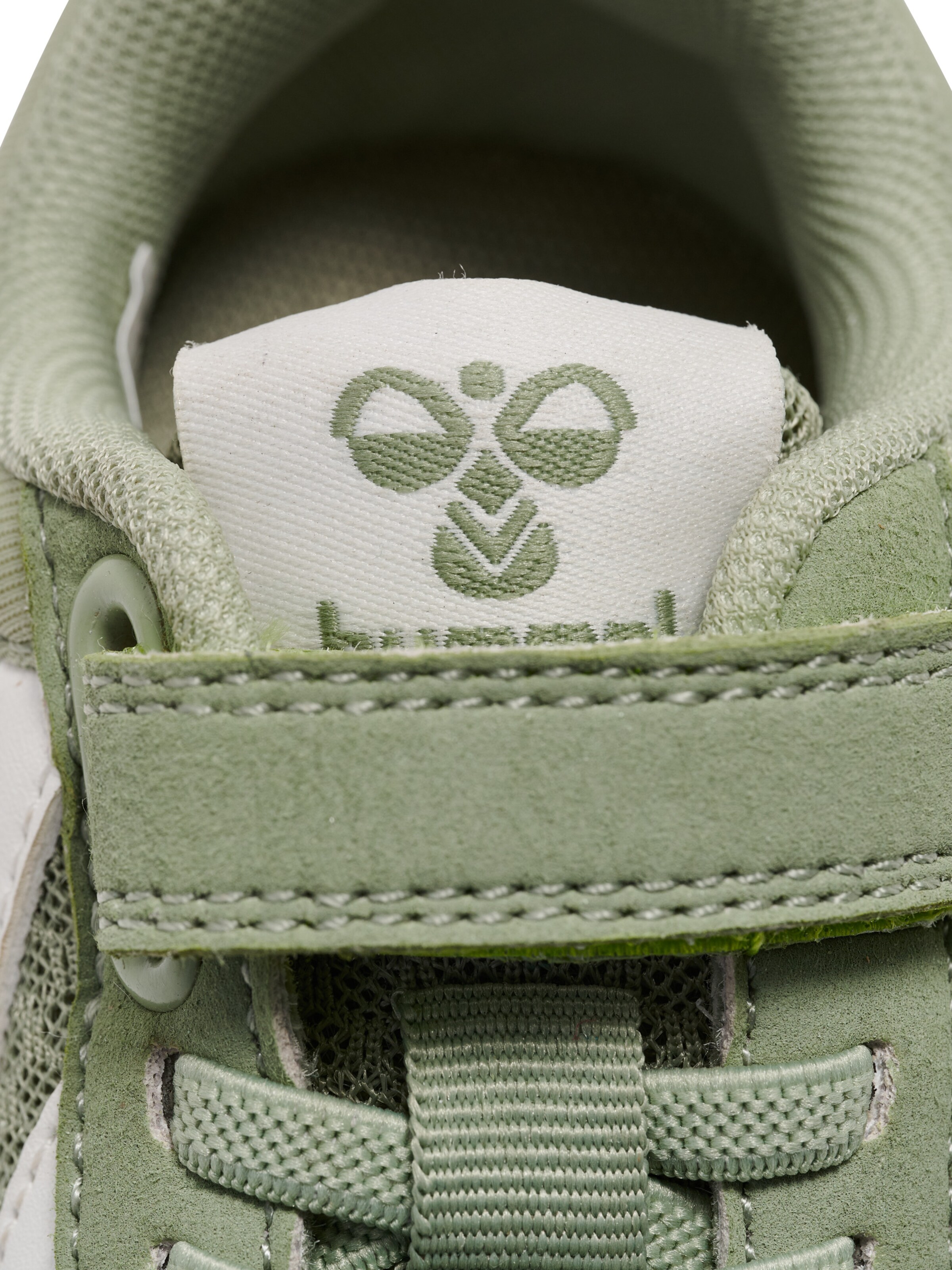 Hummel Sneakers in Green