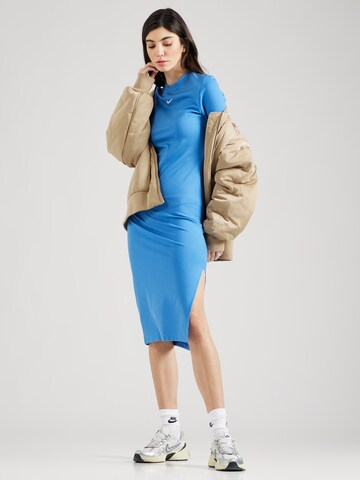 Nike Sportswear Jurk 'ESSNTL' in Blauw