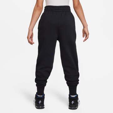 Effilé Pantalon 'Club Fleece' Nike Sportswear en noir