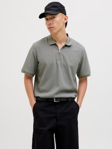 JACK & JONES Koszulka 'JJEAUSTIN' w kolorze szary: przód