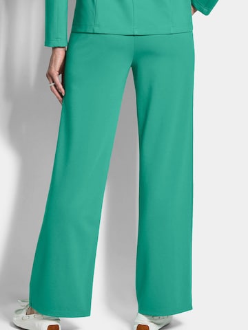 Goldner Loose fit Trousers in Green