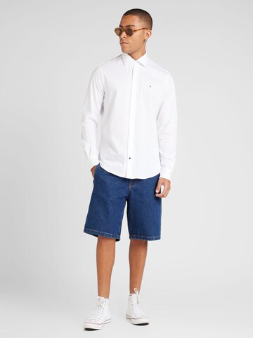TOMMY HILFIGER Regular Fit Hemd in Weiß