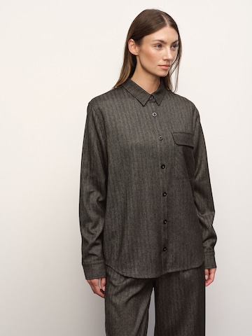 RÆRE by Lorena Rae Блузка в Коричневый: спереди