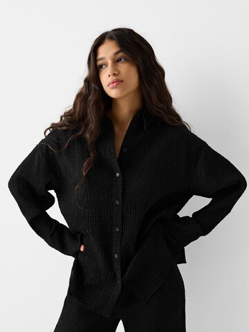 Bershka Blouse in Black: front