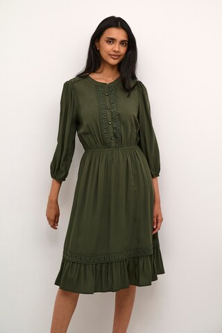 Robe 'Freya' Kaffe en vert : devant