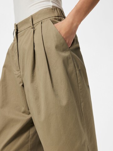 PIECES Regular Shorts 'Bermuda' in Braun