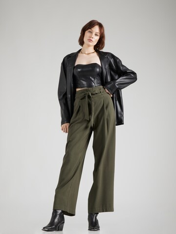 Wide leg Pantaloni di ABOUT YOU in verde